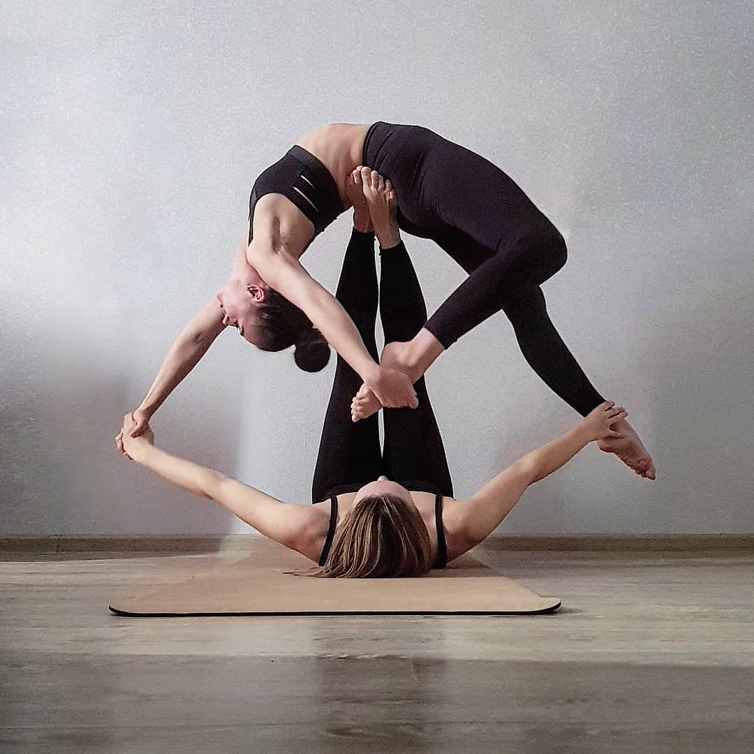 Йога на двоих — фото и описание асан для укрепления тела