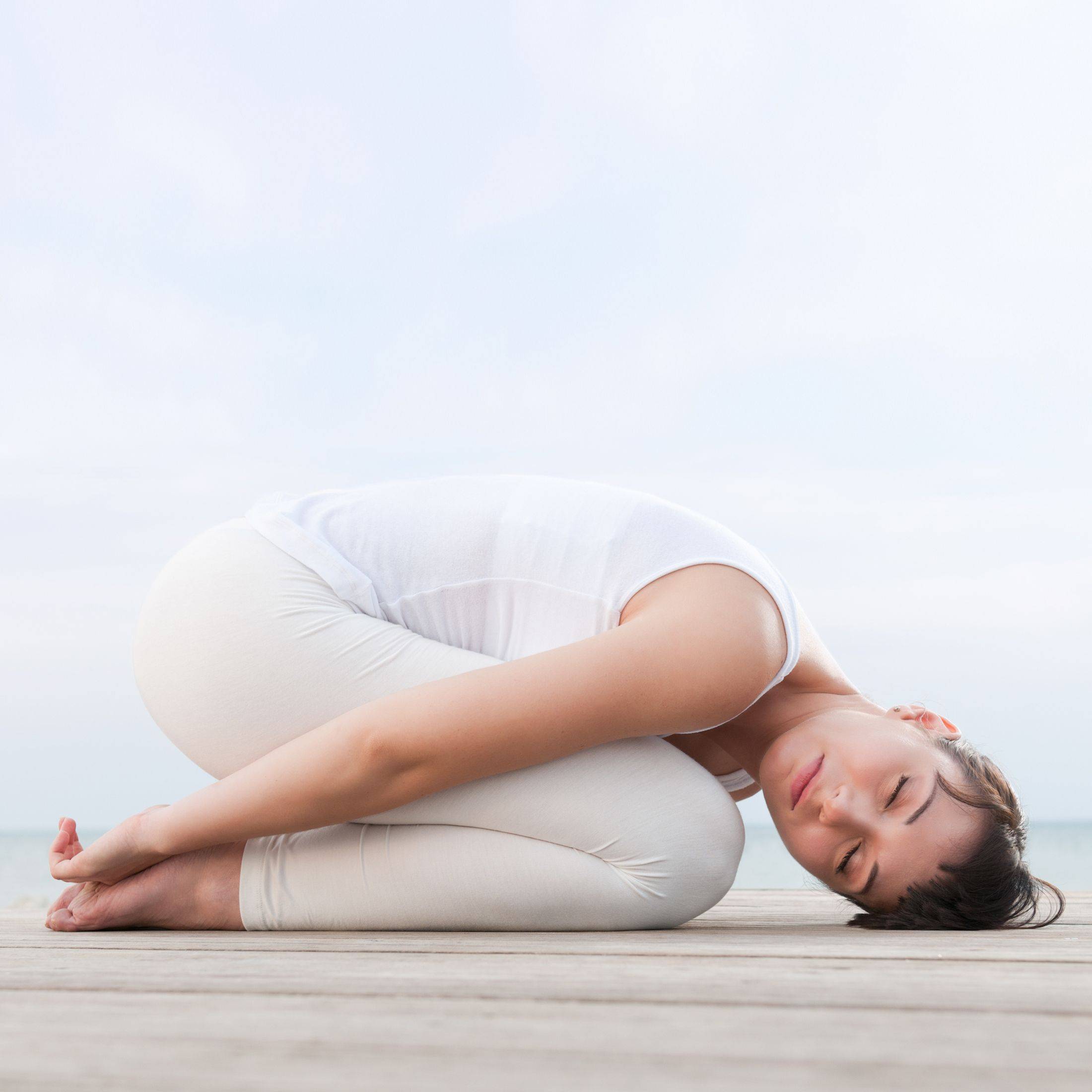 9 асан йоги для борьбы с бессонницей