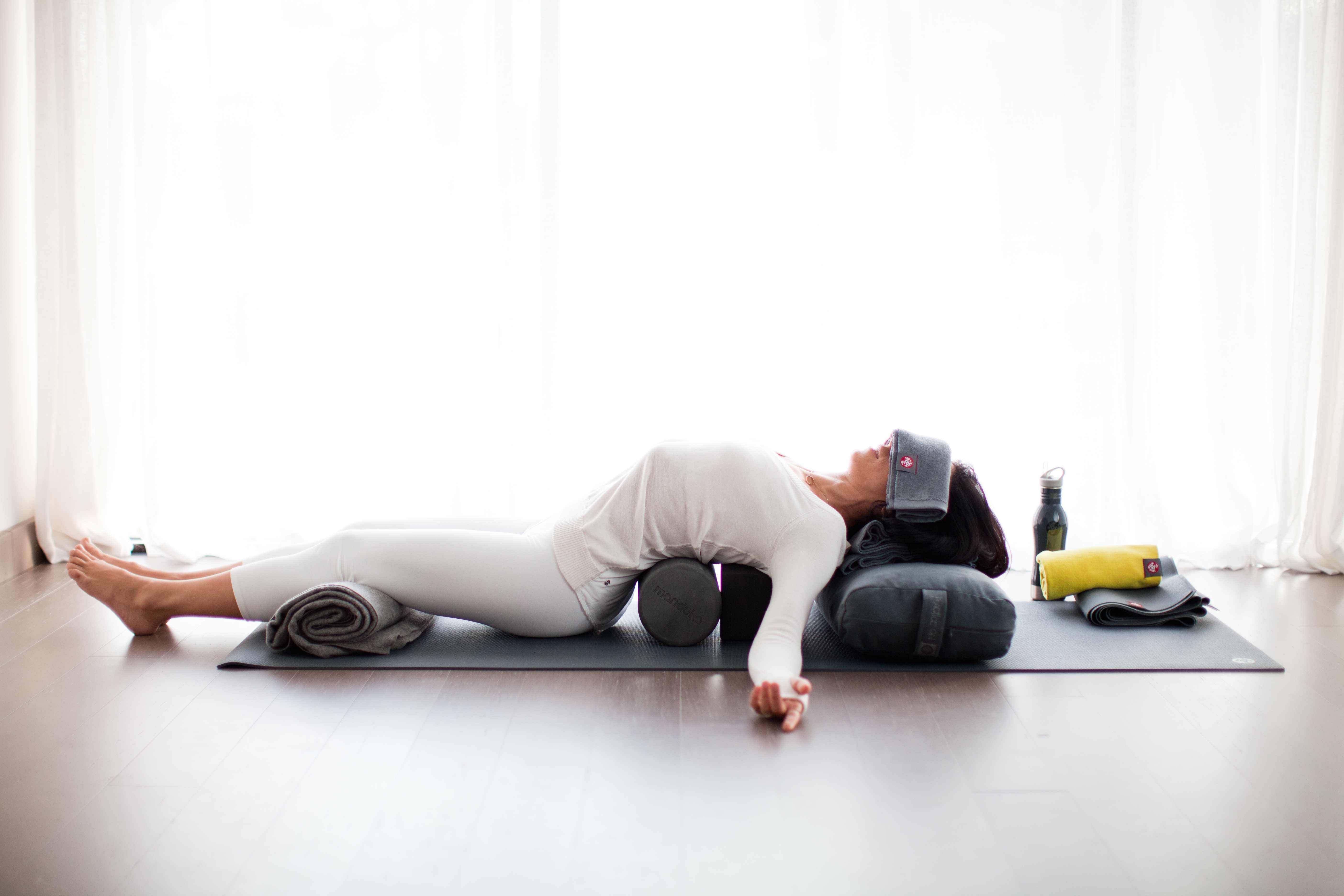 Йога против депрессии и стресса: самые эффективные упражнения | блог