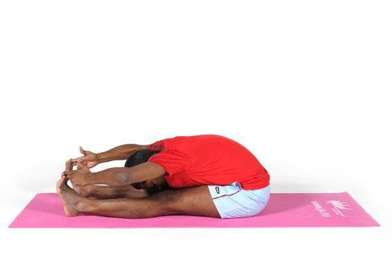Йога при шейном остеохондрозе: польза и правила выполнения упражнений