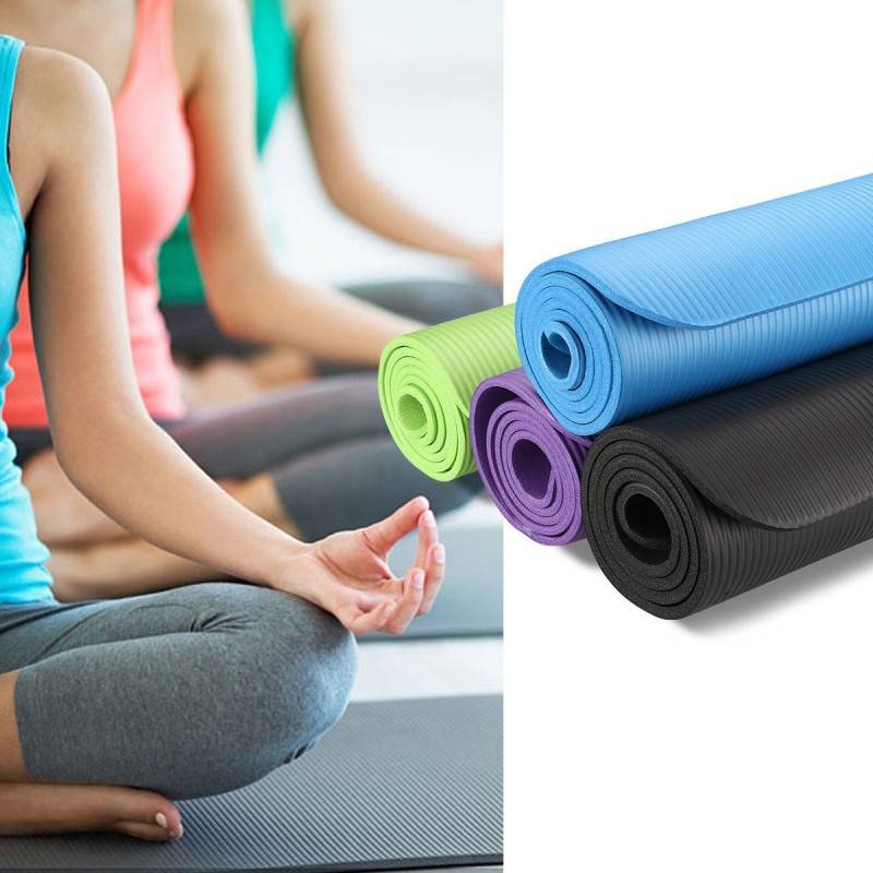 Как выбрать коврик для йоги: лучше каучуковый или из другого материала