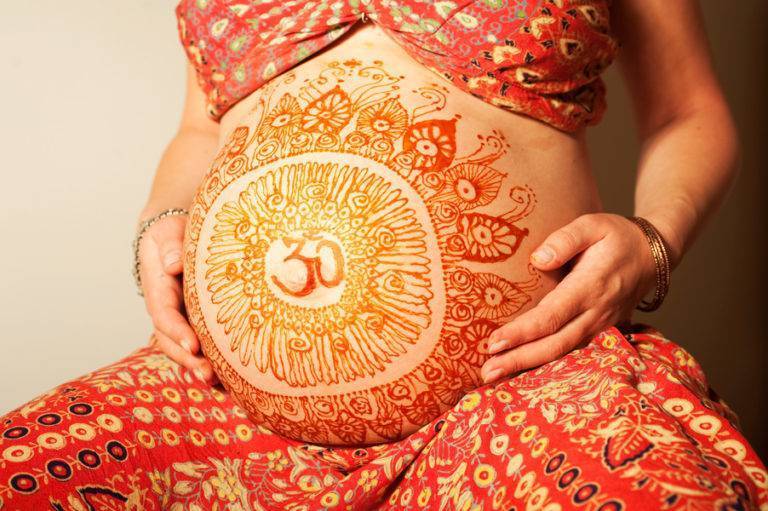 Позитивное влияние мантр для беременных и мандалы