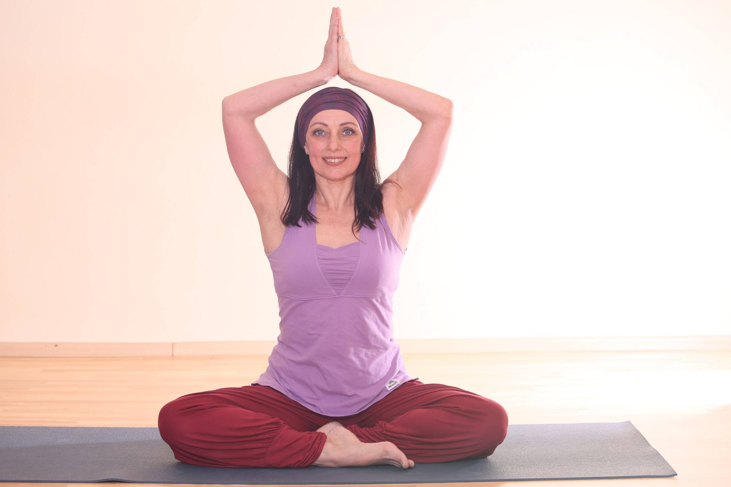 Шаг 1 как пройти обучение и стать преподавателем йоги?. курс йоги 002. как стать инструктором йоги?