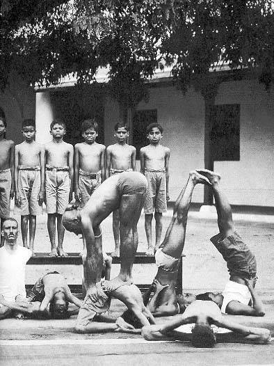 История аштанга йоги