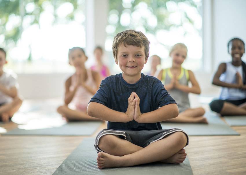 Беби йога - йога для детей и мам