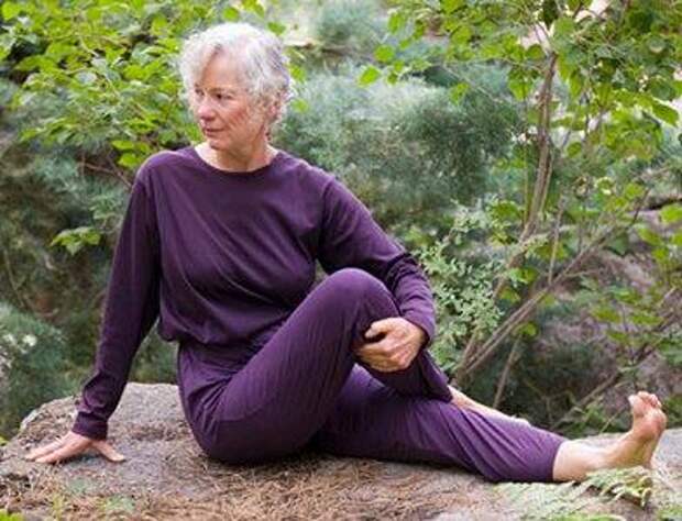 Йога для пожилых людей (артур паталах): 50 — 60 лет и старше: комплекс упражнений для начинающих
