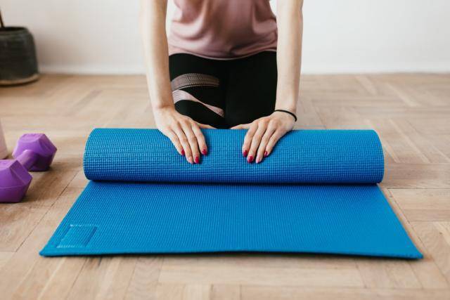 Как выбрать коврик для йоги