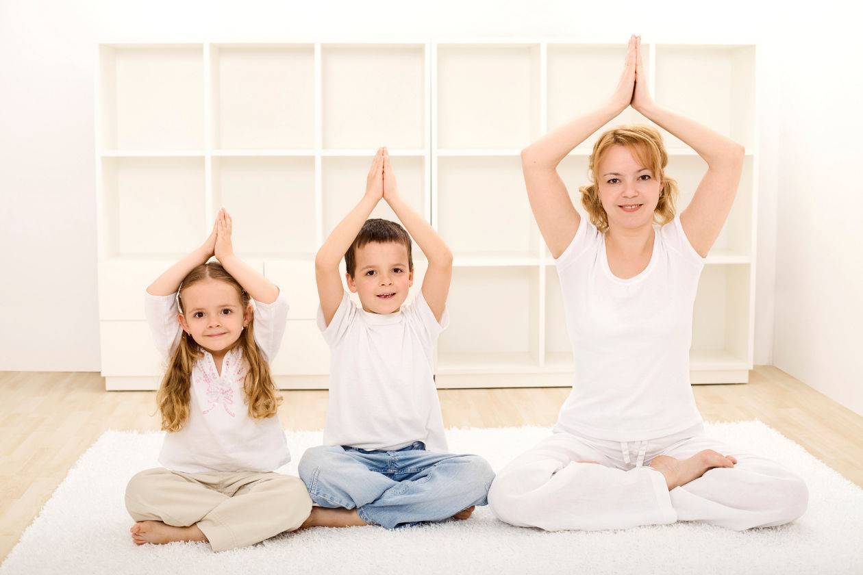 Йога для детей: польза, позы для ребенка, упражнения, противопоказания | активная мама
