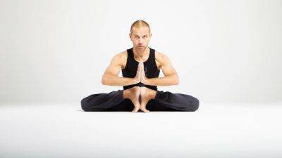 Хатха йога комплекс упражнений за месяц