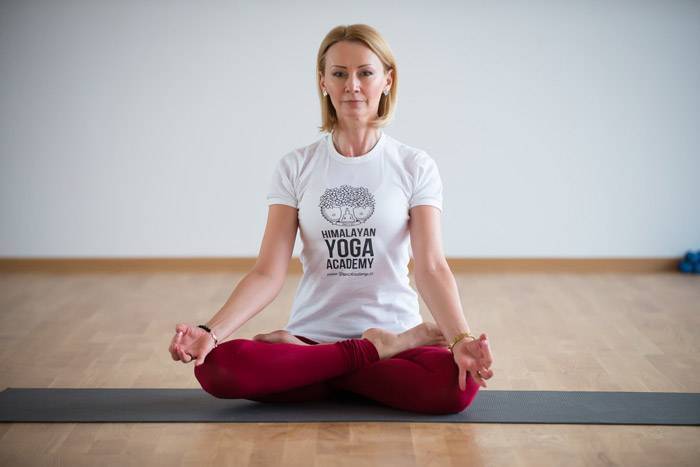 Йога в домашних условиях для начинающих, 10 простых упражнений