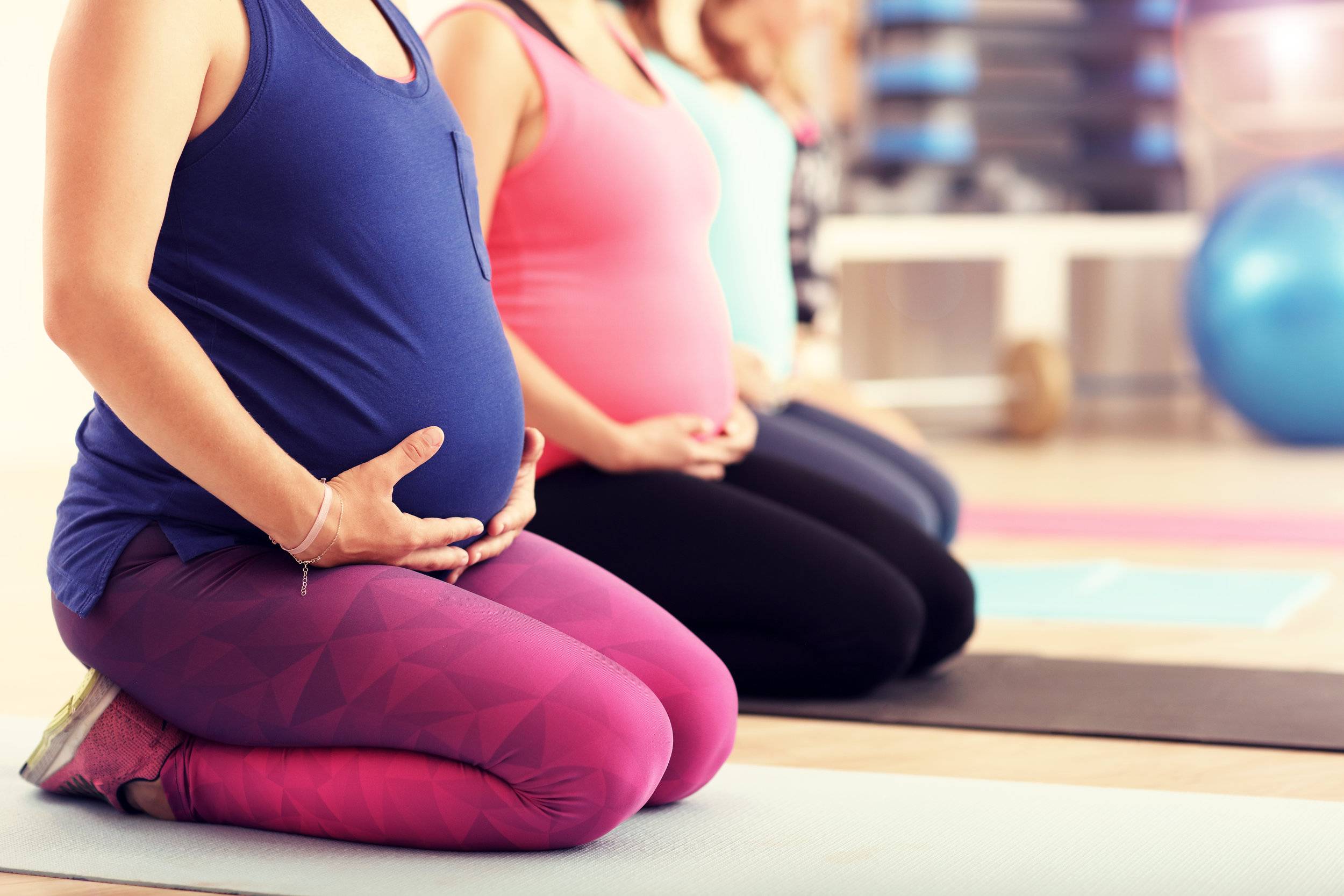 Полезно ли заниматься йогой во время беременности?