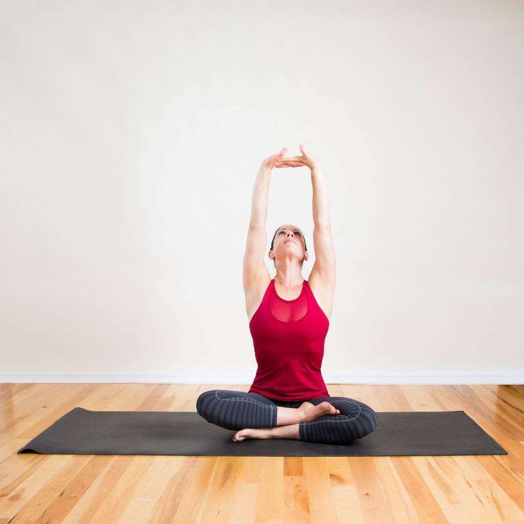 Йога для начинающих: особенности упражнений и рекомендации по их выполнению