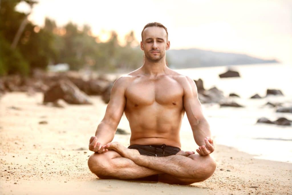 Йога для мужчин: особые комплексные упражнения