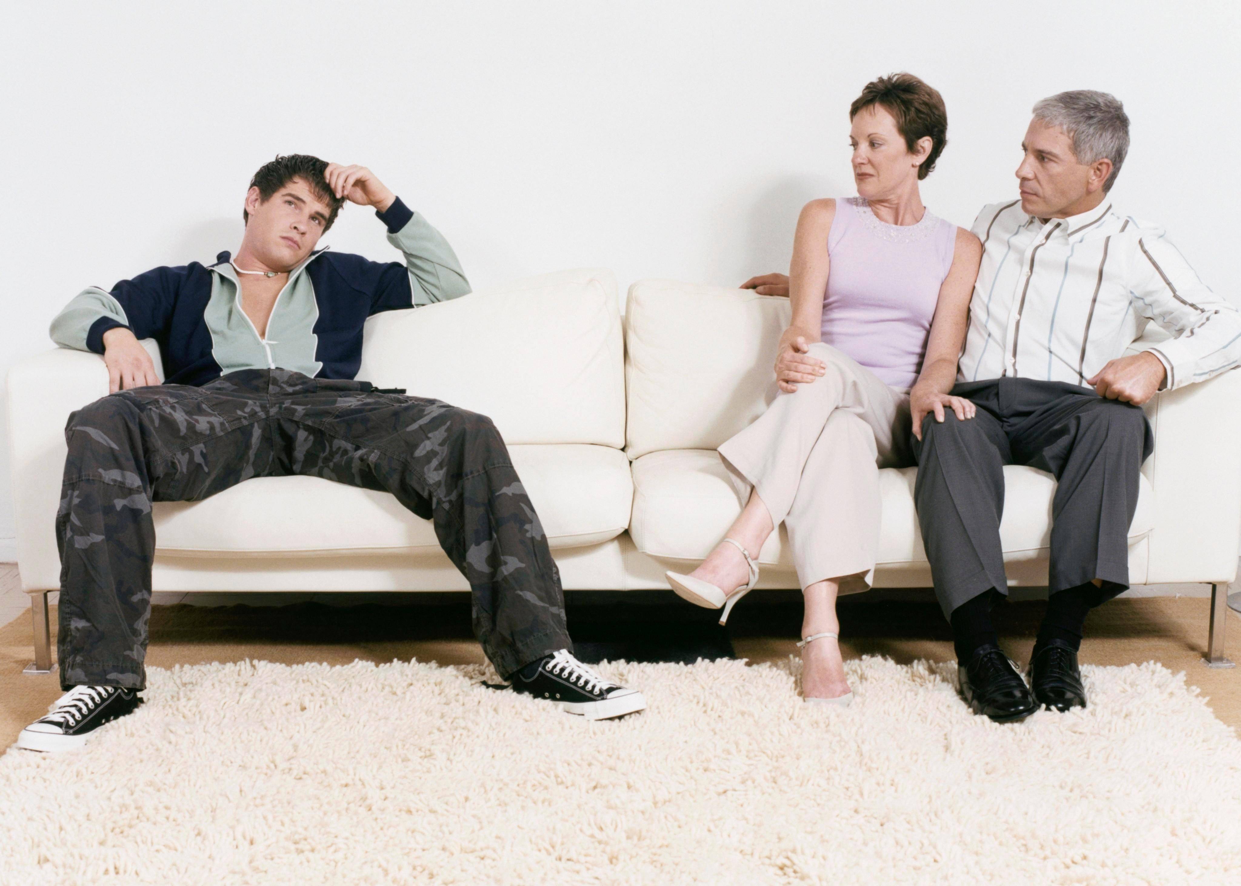 Жить ли с родителями в одном доме – хорошо или плохо