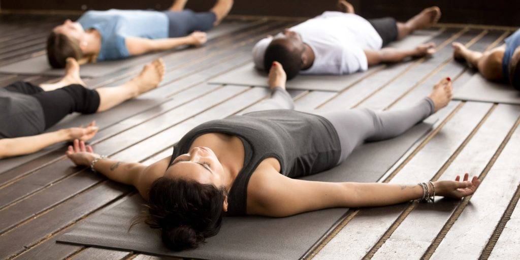 Йога-нидра − что это такое: описание практики йогического сна, базовый комплекс, видео