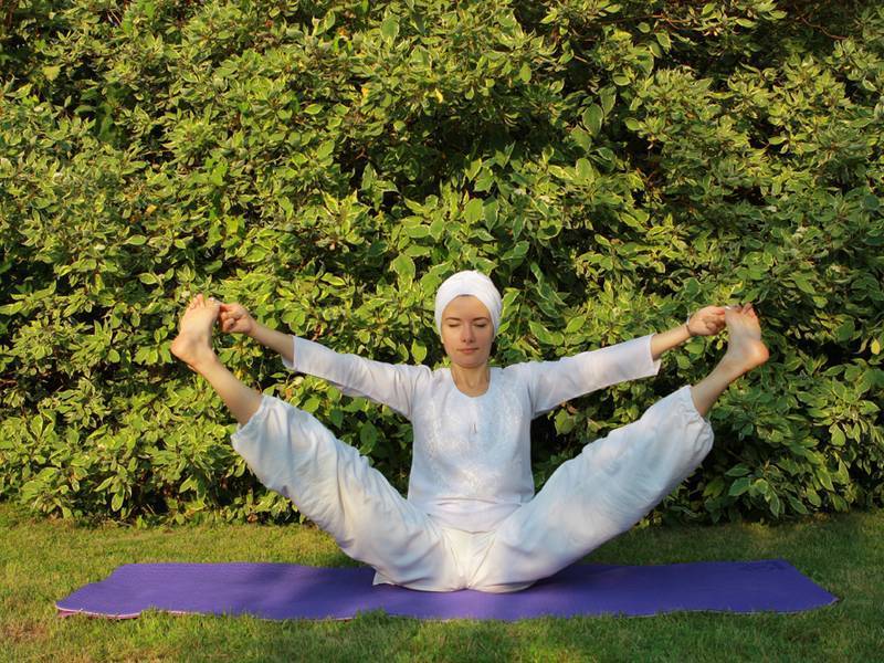 Майя файнс и кундалини йога для тренировки тела и ума