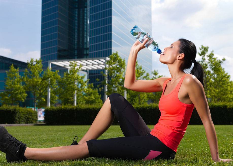 Можно ли пить воду после тренировки и почему нельзя выпить воду сразу