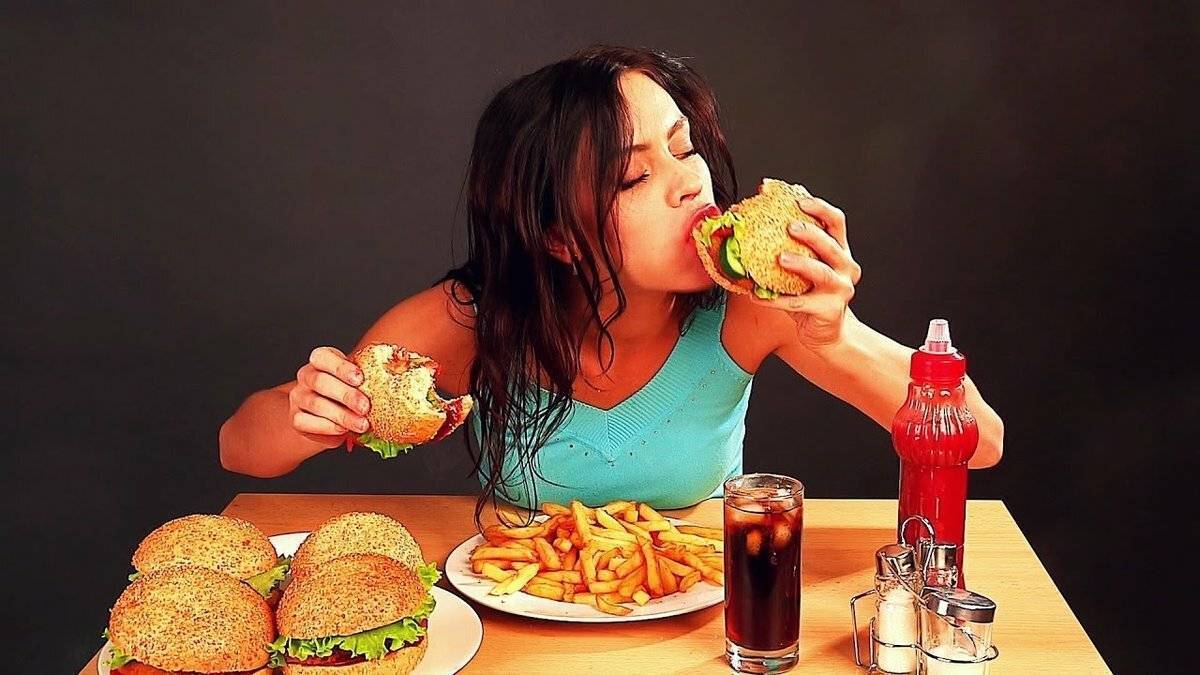 Как перестать переедать и похудеть: признаки насыщения и советы по борьбе с перееданием