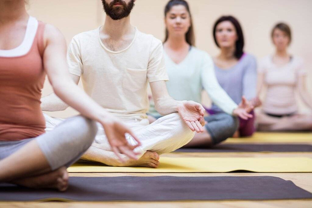 Чем полезна йога?