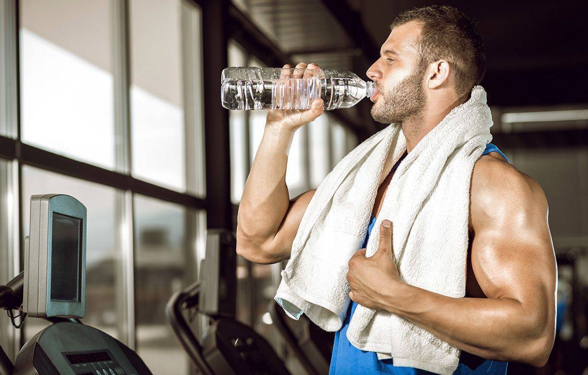 Можно ли пить воду с сахаром и медом во время и после тренировки?