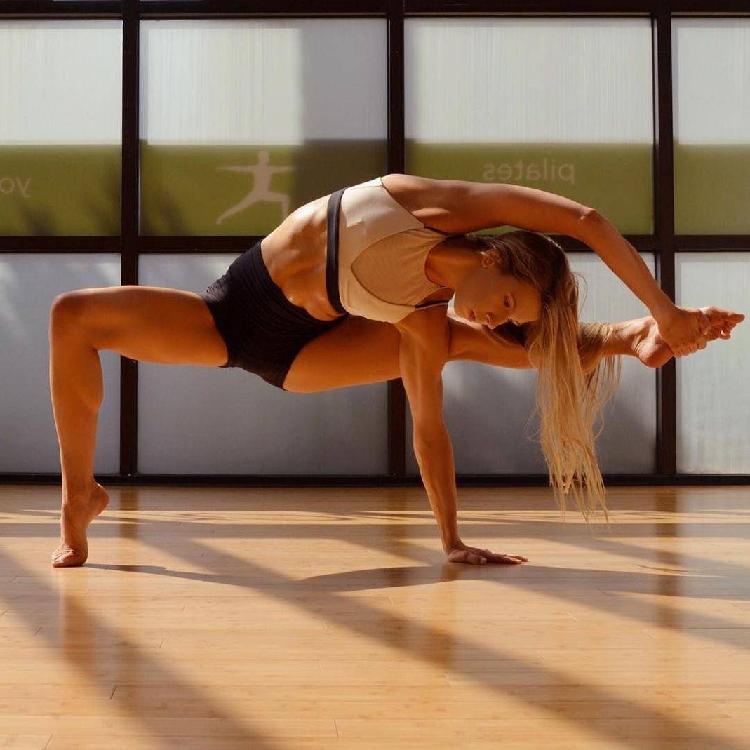 Вдохновленная йога или упражнения на растяжку