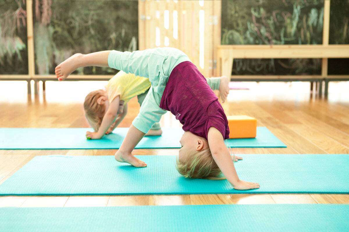 Йога для детей: польза, особенности, упражнения с описанием и пояснениями