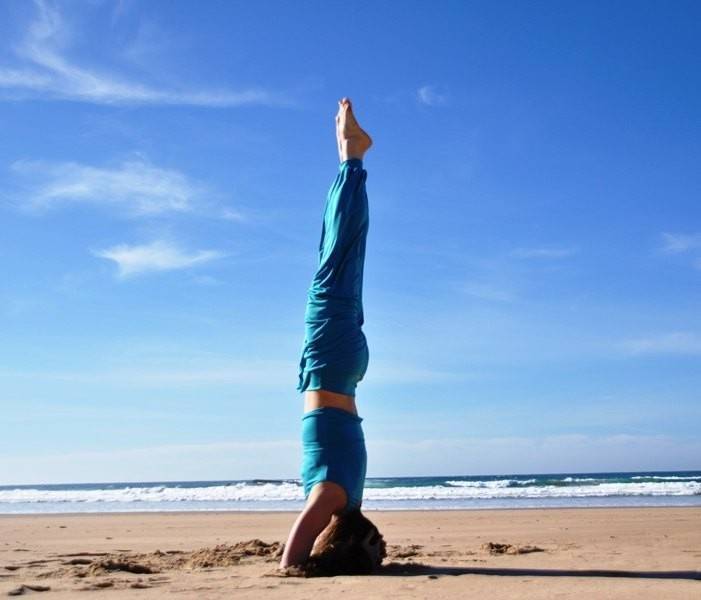Йога и поясничный остеохондроз: 8 поз для практики