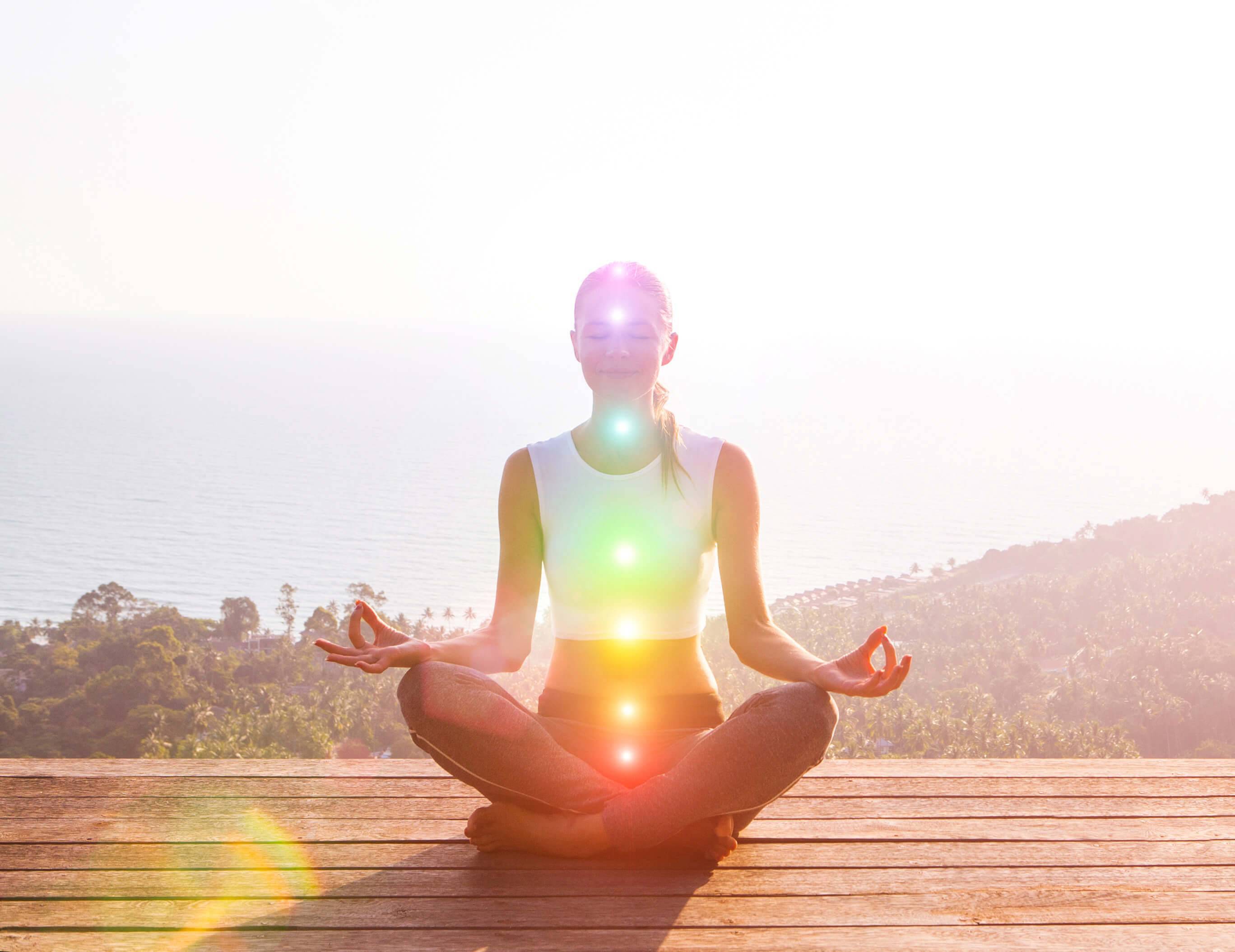 Основы и цели кундалини йоги: обогащение духовной энергии, благодаря глубокой практике