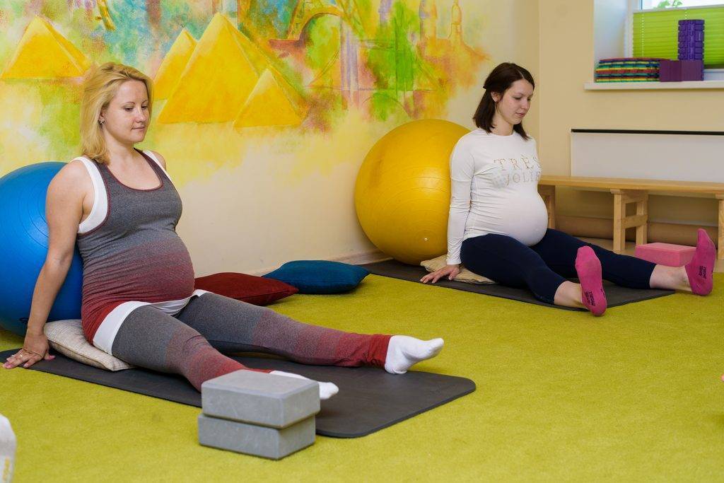 10 вопросов и ответов о йоге для беременных
