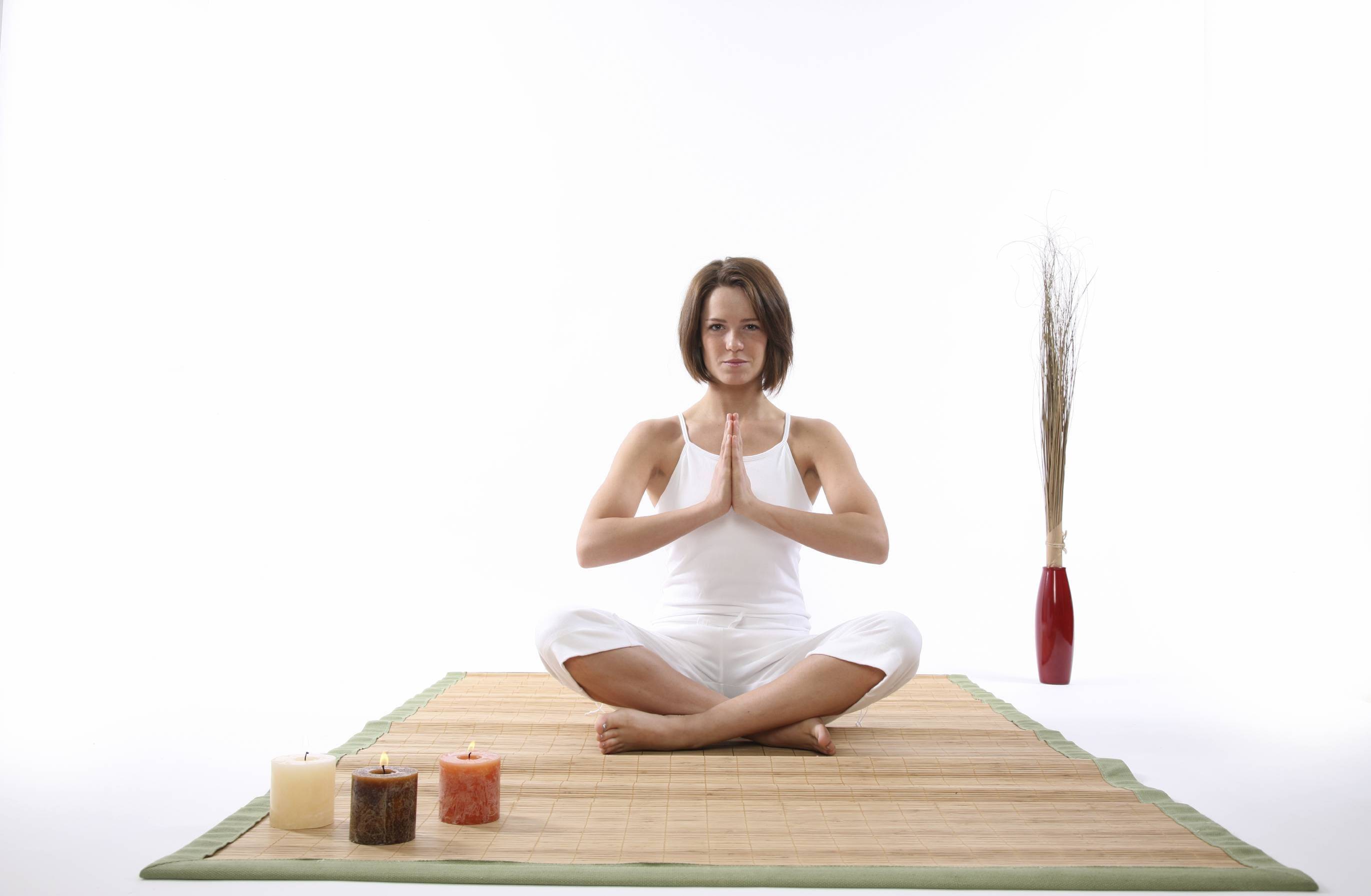 Как научиться медитировать в домашних условиях новичкам: практики и советы