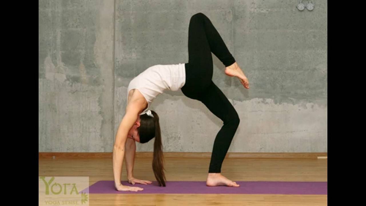 Позы йоги для двоих — для укрепления тела и отношений