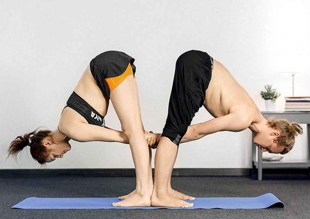 Йога на двоих: легкие и сложные позы для начинающих и продвинутых, польза парной йоги, меры предосторожности - советы и рецепты
