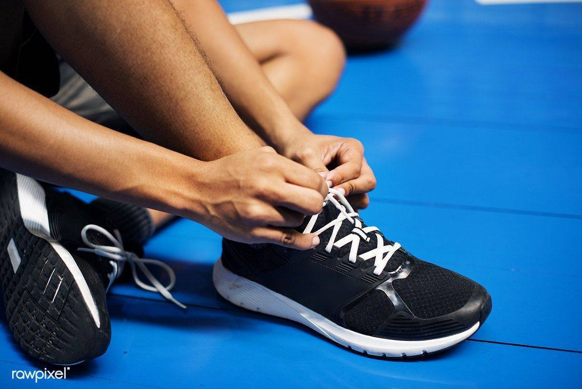 Коротко о том, как выбрать кроссовки для фитнеса