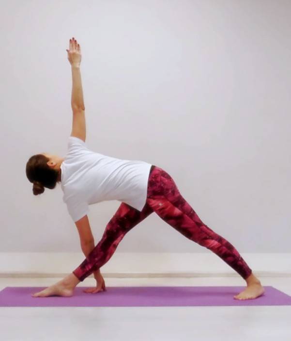 Позы йоги стоя | yogamaniya