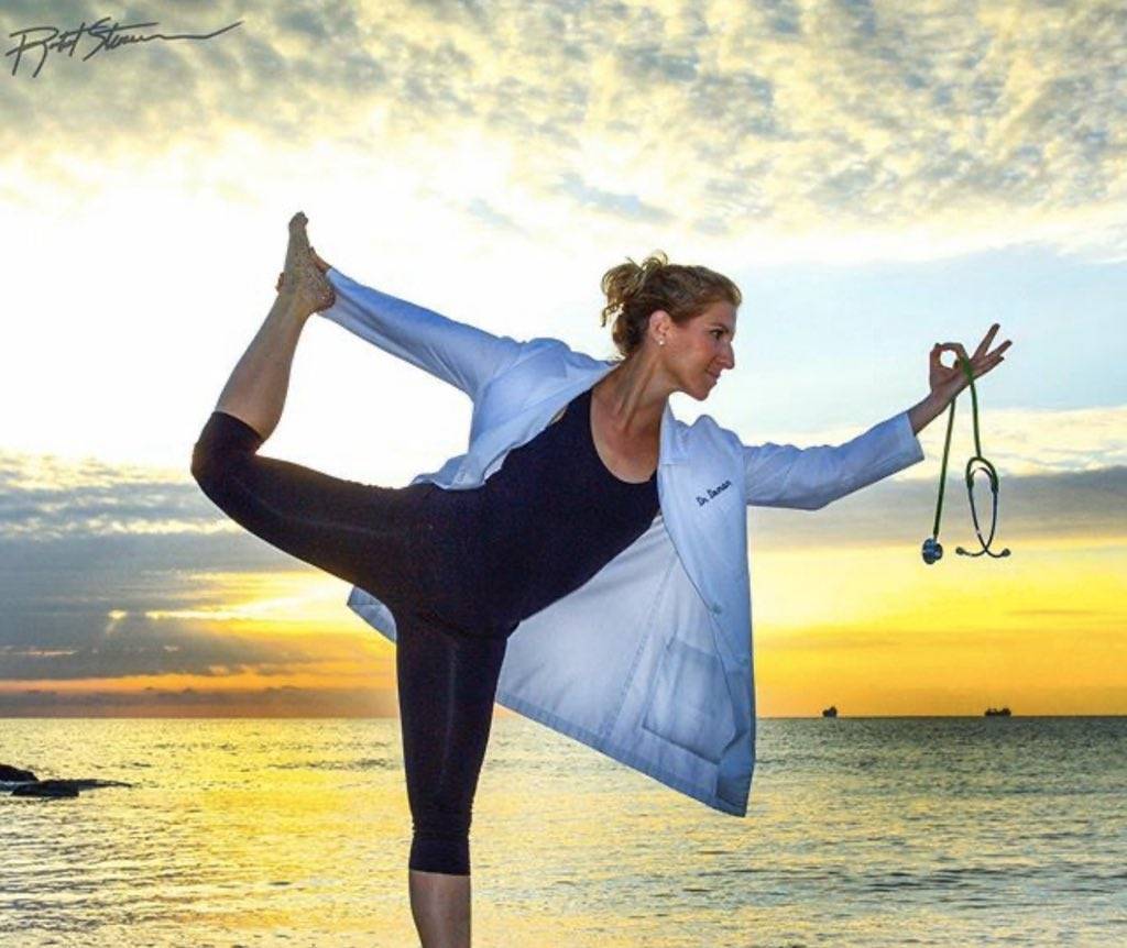 Заняться йогой никогда не поздно: йога для тех, кому за 50