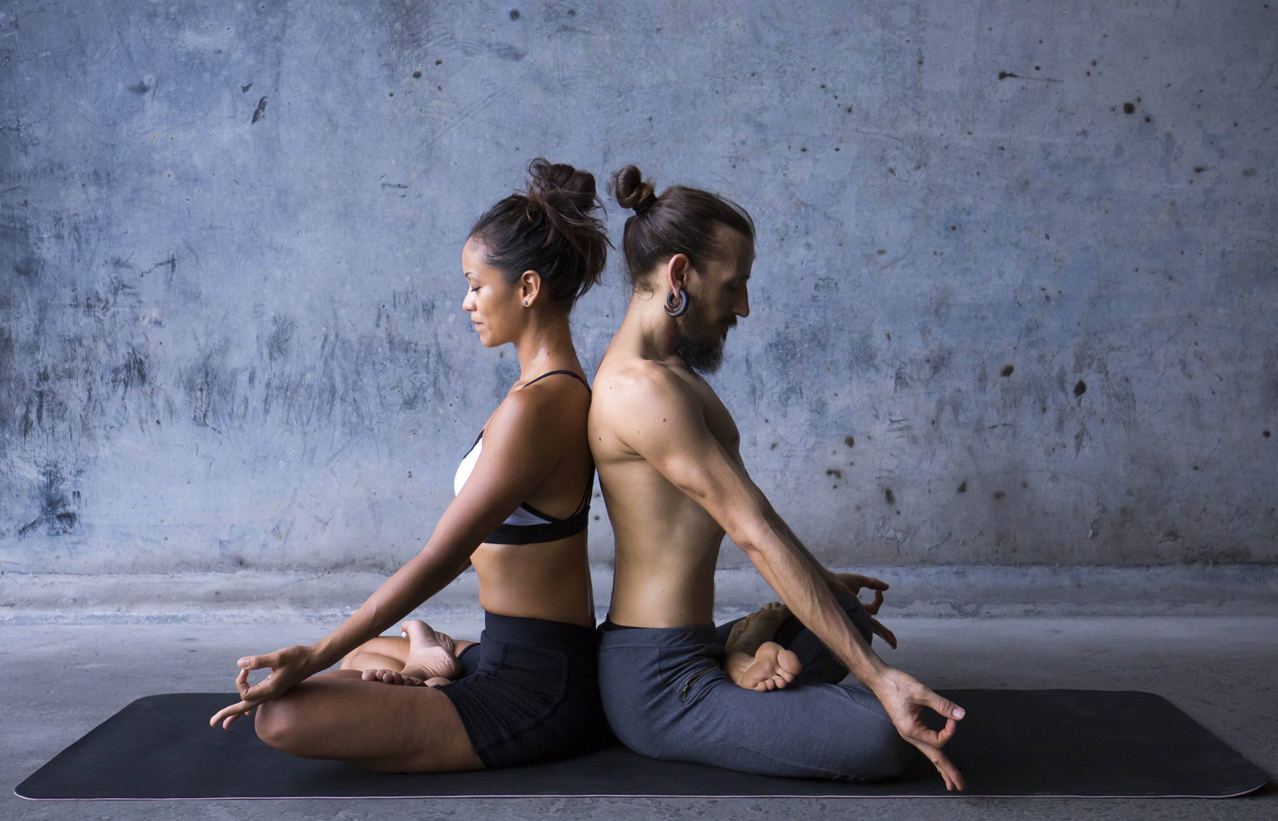 Хатха-йога: базовые упражнения и отличие от обычной йоги.