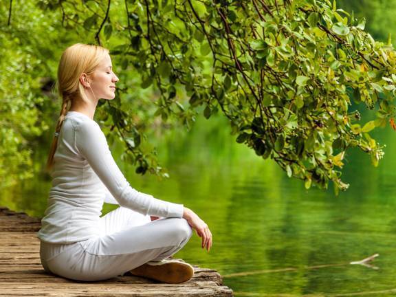 Снимите стресс и напряжение вместе с мощными медитациями для успокоения нервной системы