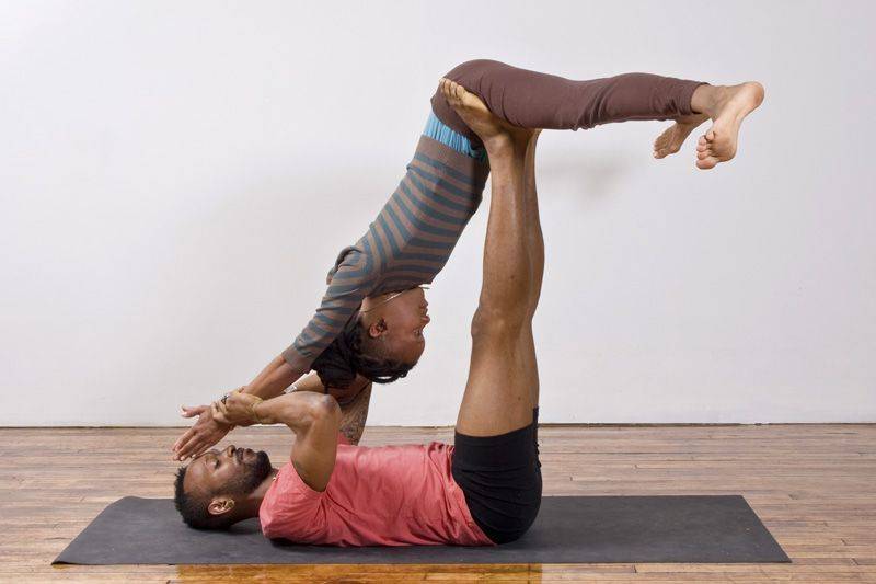 Йога челлендж на двоих - укрепление тела и отношений