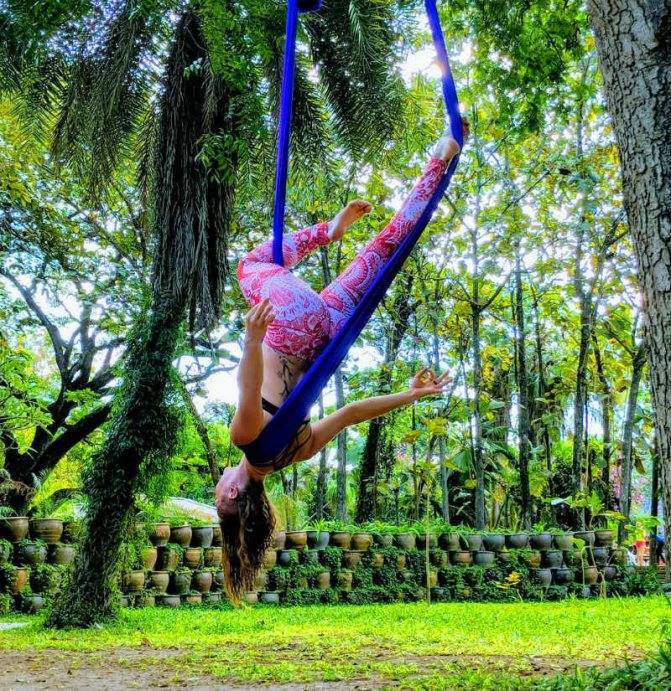 Йога в гамаках – польза и противопоказания флай йоги