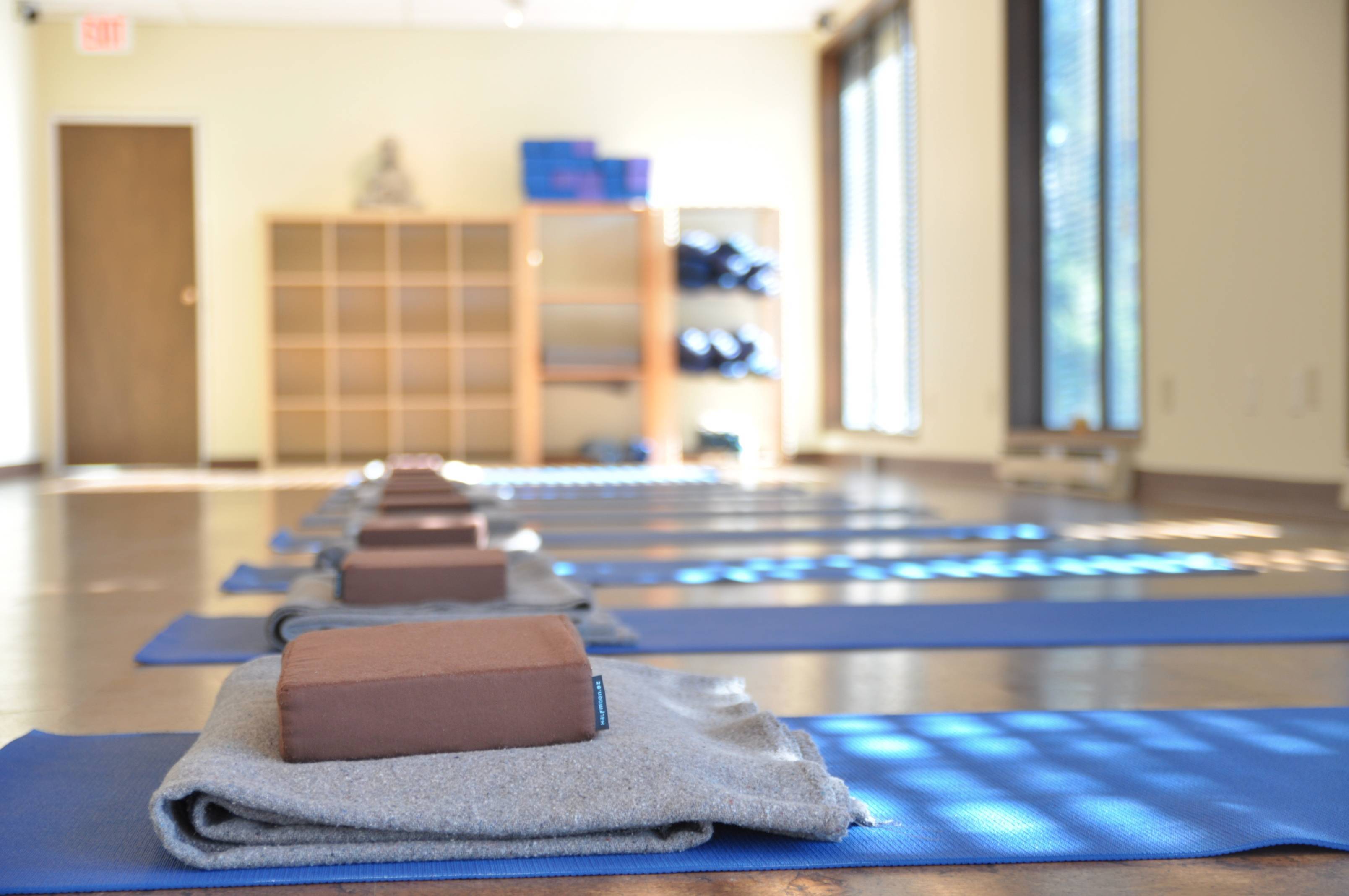 Как правильно выбрать коврик для йоги - статьи о йоге - энциклопедия йоги | товары для йоги | yogamart.ru