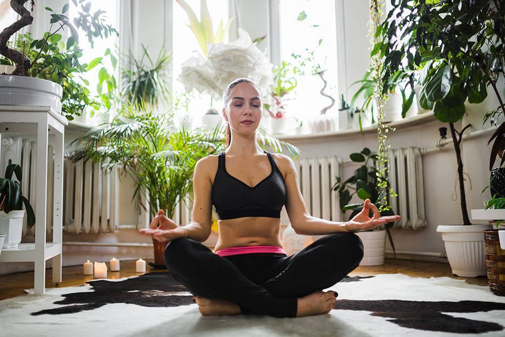 Йога нового дня: как заниматься йогой во время беременности