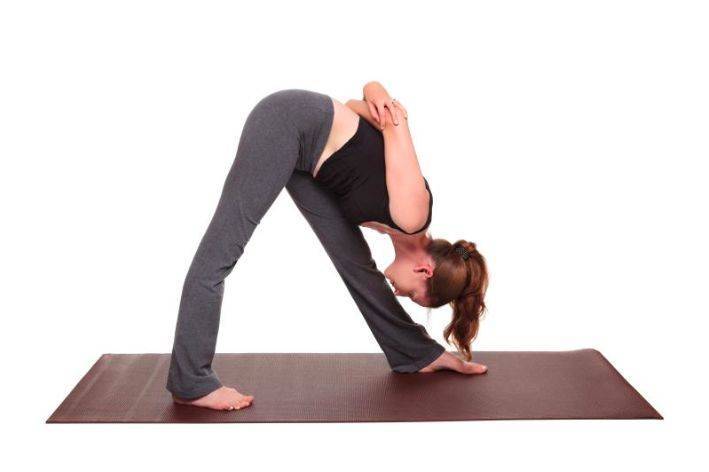 Продольный шпагат в йоге или ханумасана: правильное выполнение и советы для начинающих