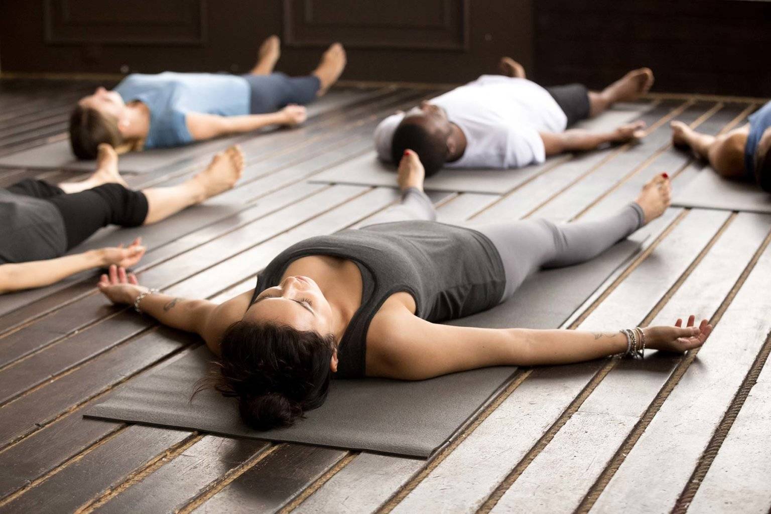 Вы засыпаете на занятиях по йоге: это хорошо или плохо?