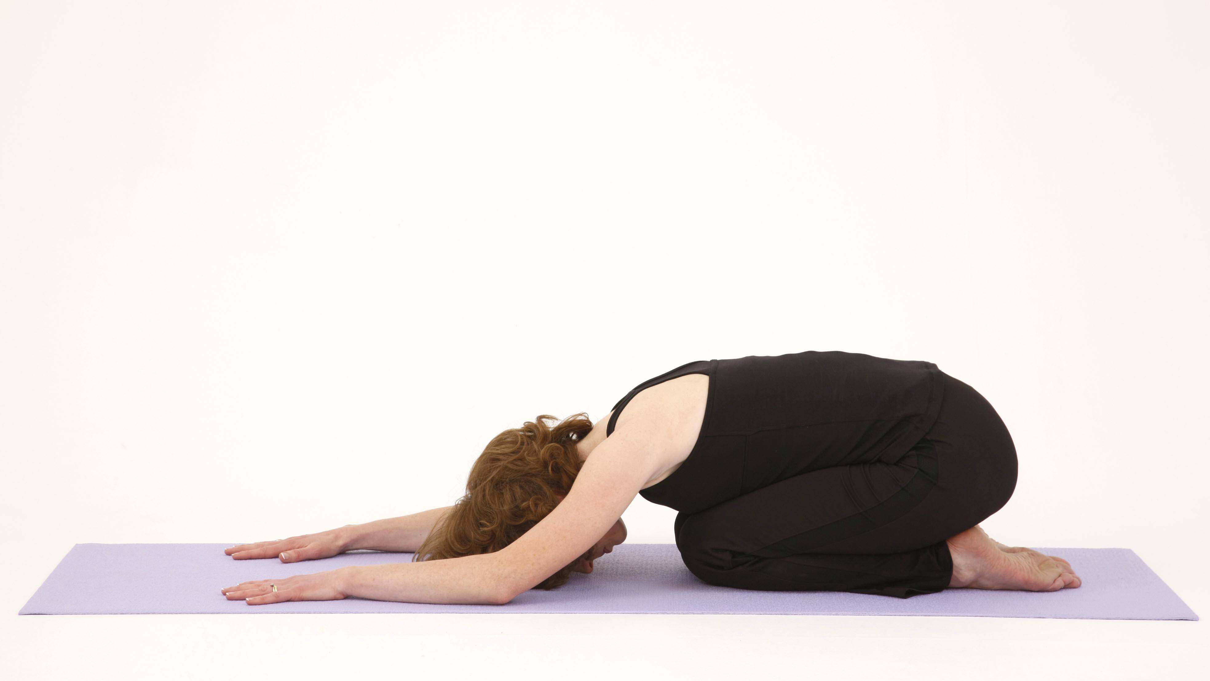 Поза наездника в йоге (ашва санчаласана) - правильная техника выполнения упражнения