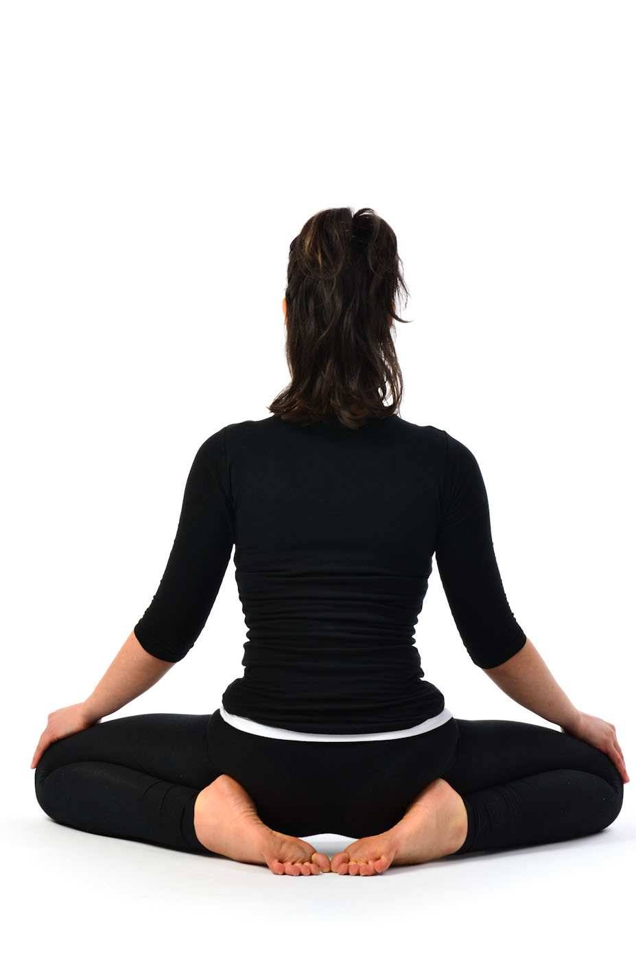 Йога перед сном - вечерняя практика асан для начинающих, упражнения для расслабления | студия йоги чакра